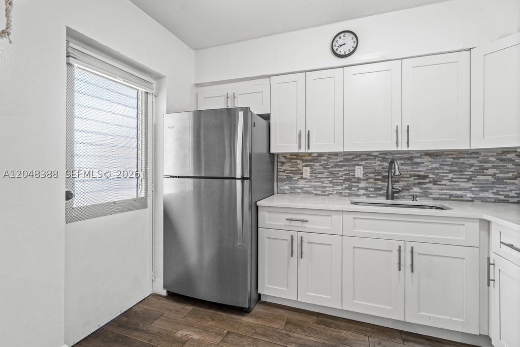 Photo of 260 NW 19th St #26, Boca Raton, FL 33432 (MLS # A12048388)