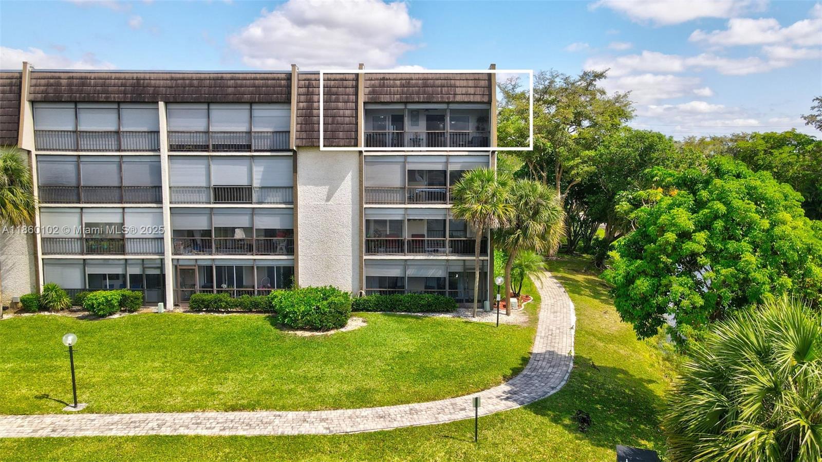 GREENS OF INVERRARY PHASE - Residential