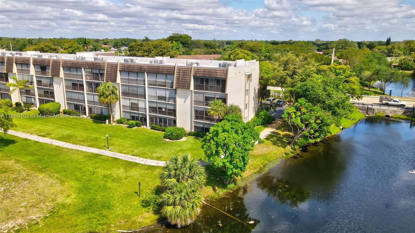 GREENS OF INVERRARY PHASE - Residential