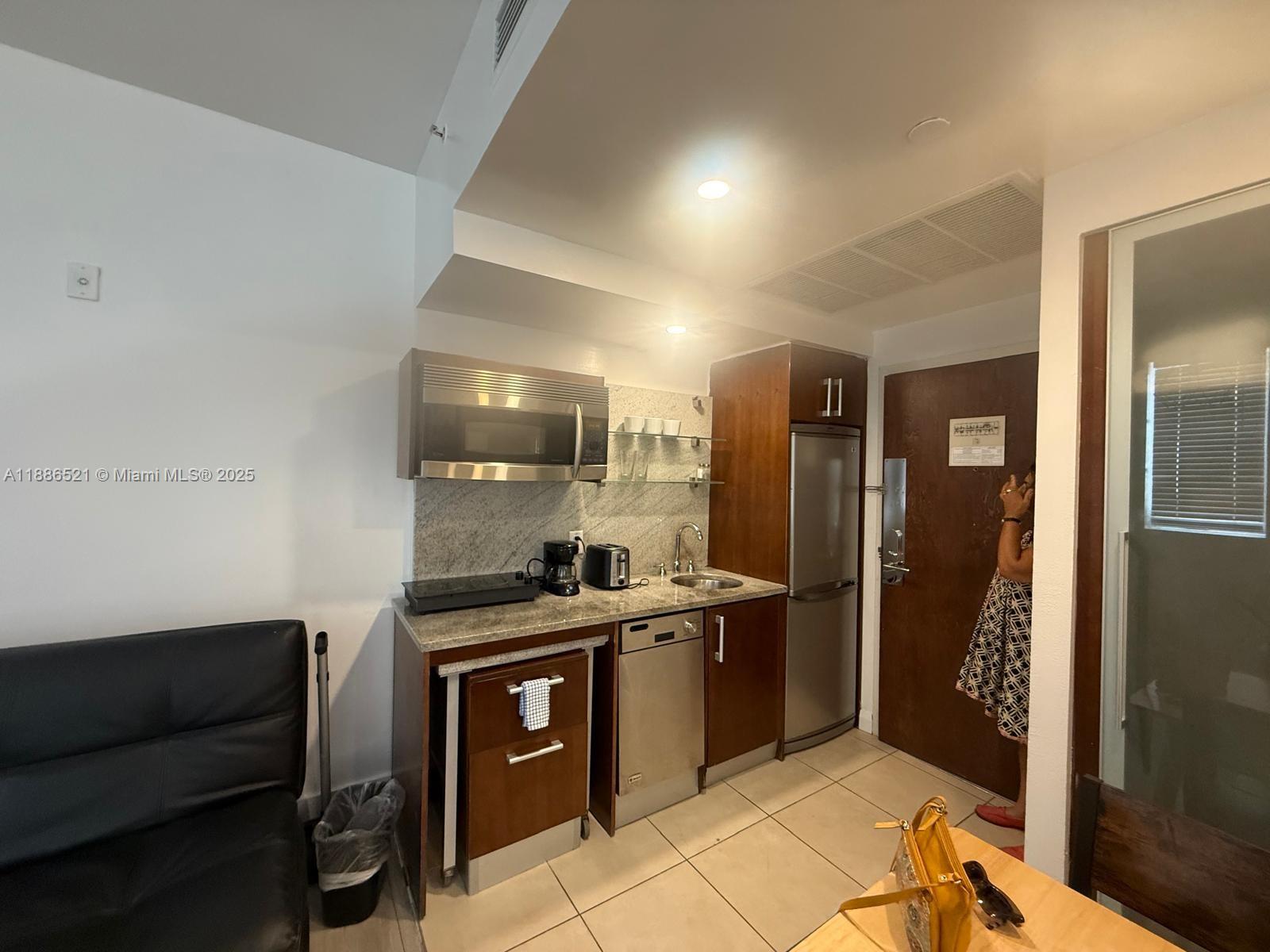 THE STRAND ON OCEAN DRIVE - Residential