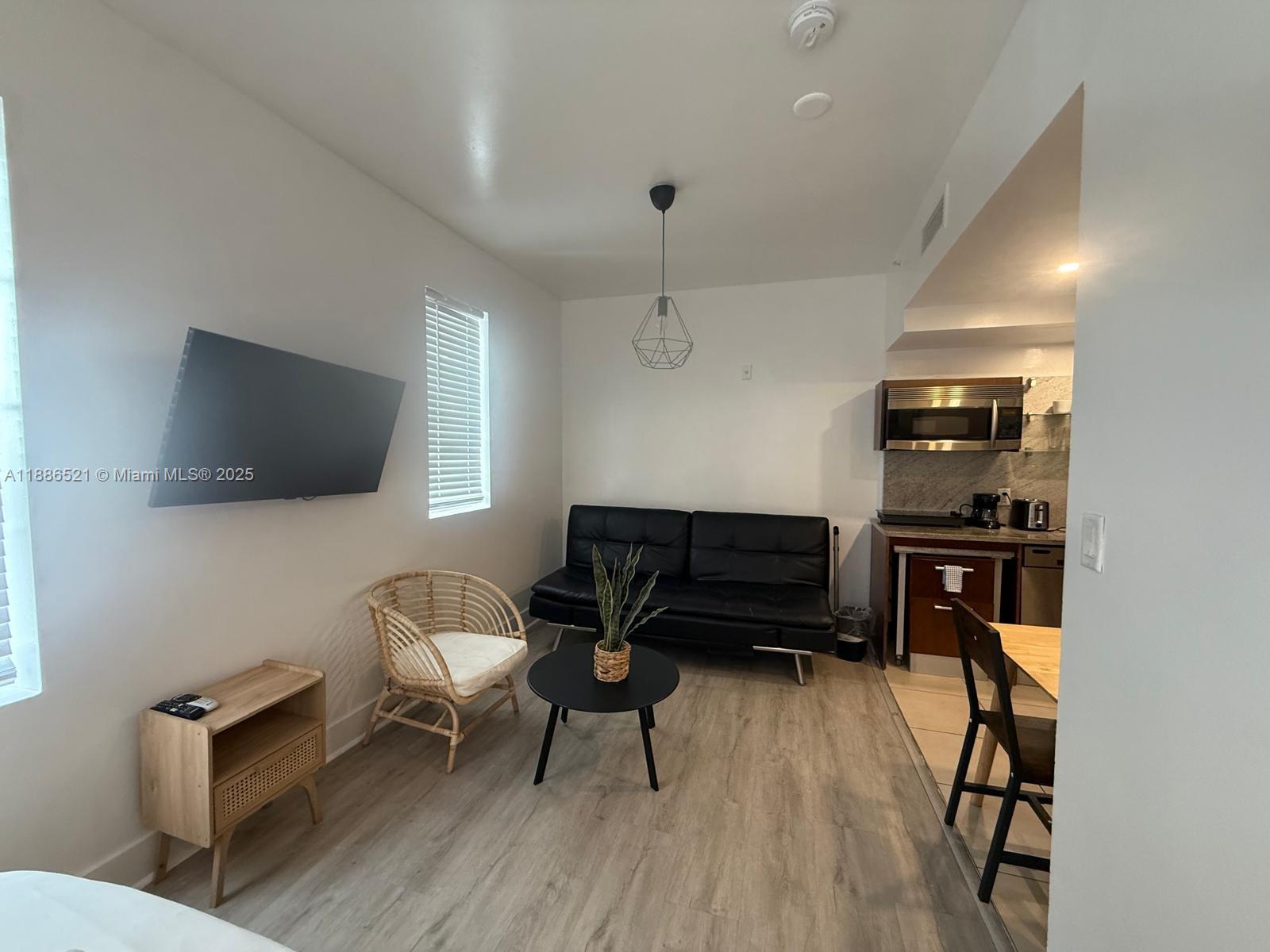 THE STRAND ON OCEAN DRIVE - Residential