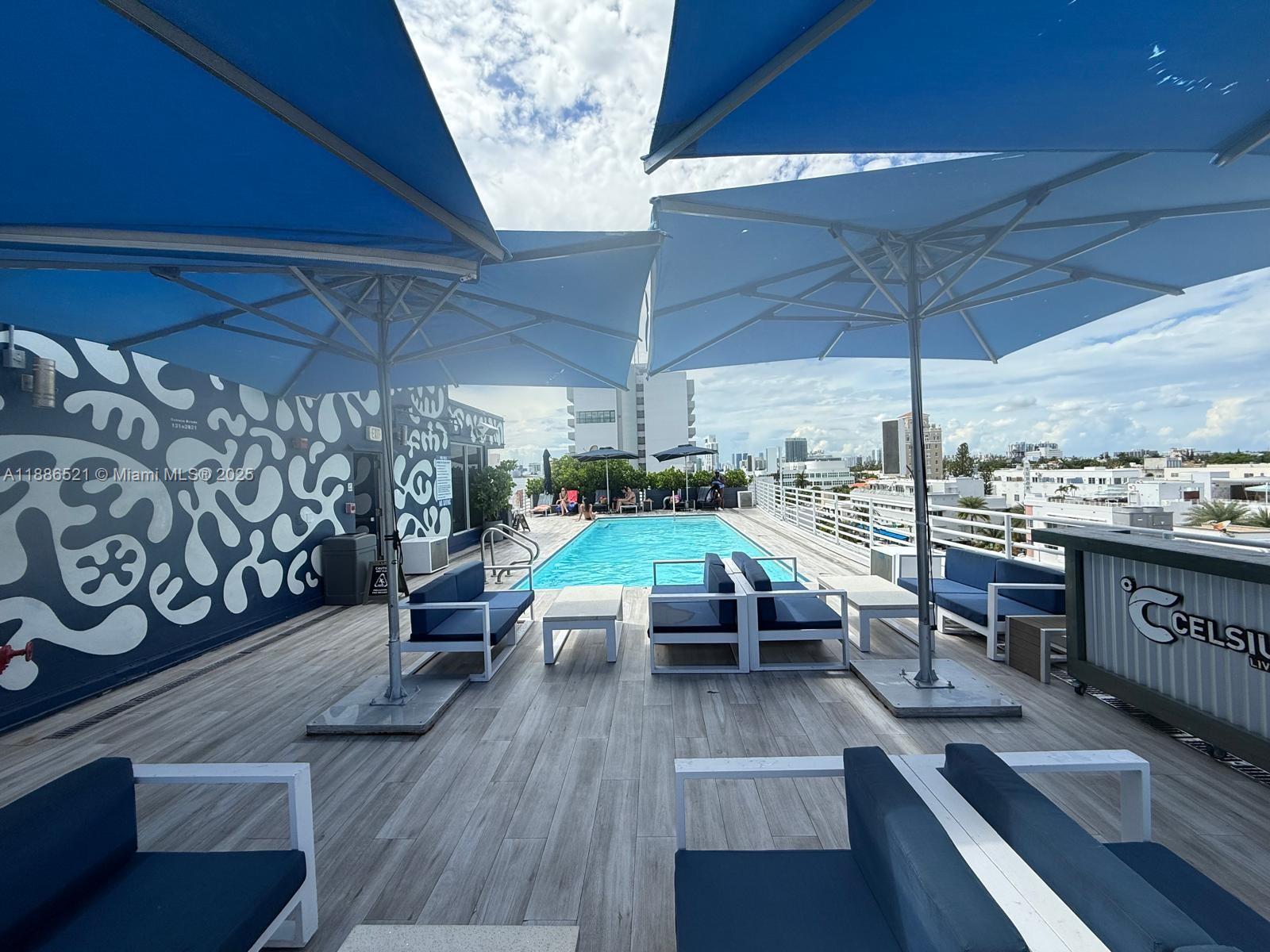 THE STRAND ON OCEAN DRIVE - Residential