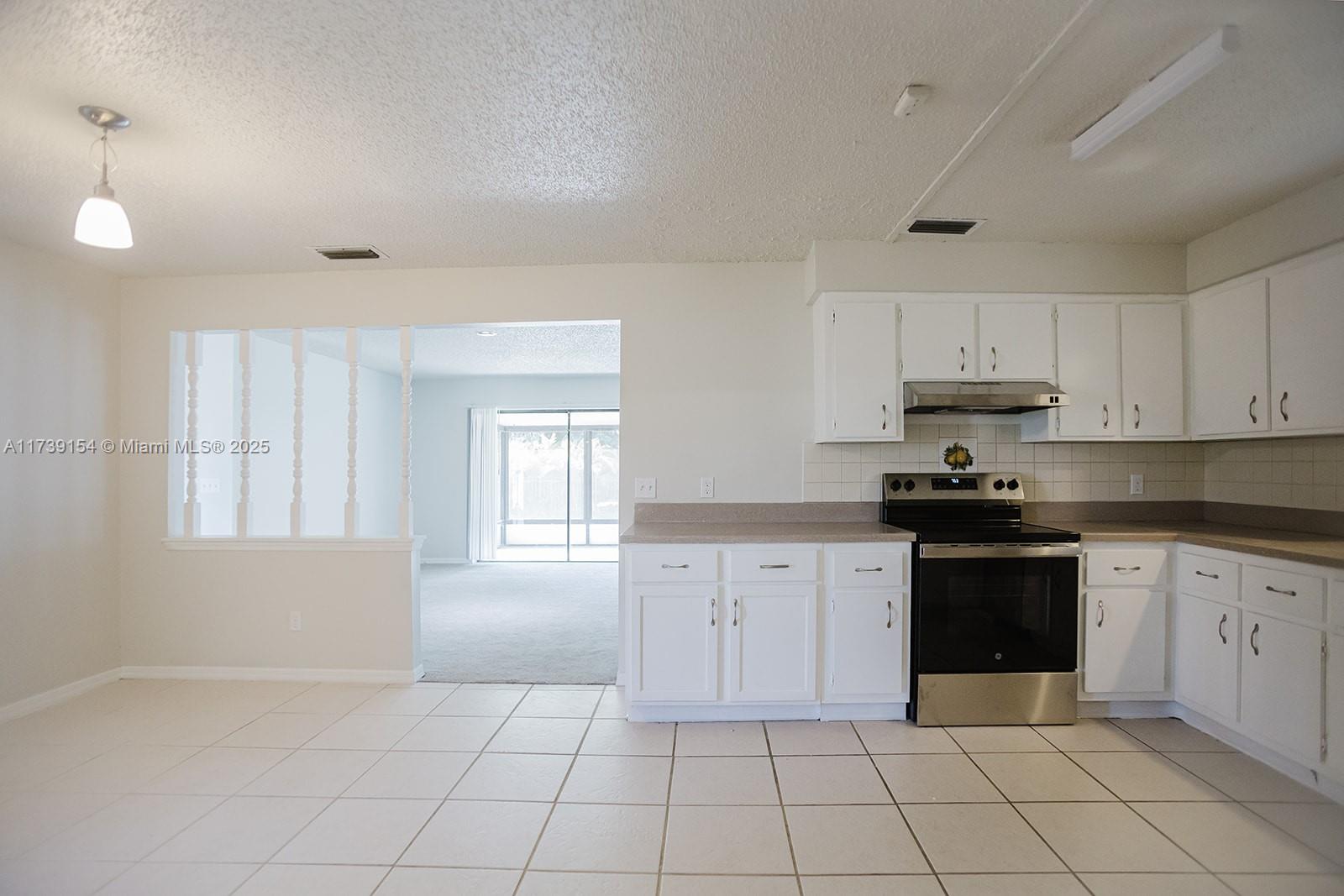 5800 Paleo Pines Cir