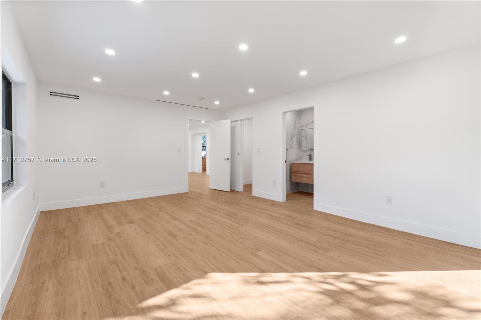 GRIFFING BISCAYNE PARK ES - Residential