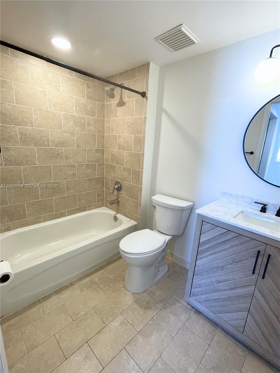 BRICKELL VIEW WEST CONDO - Residential Lease