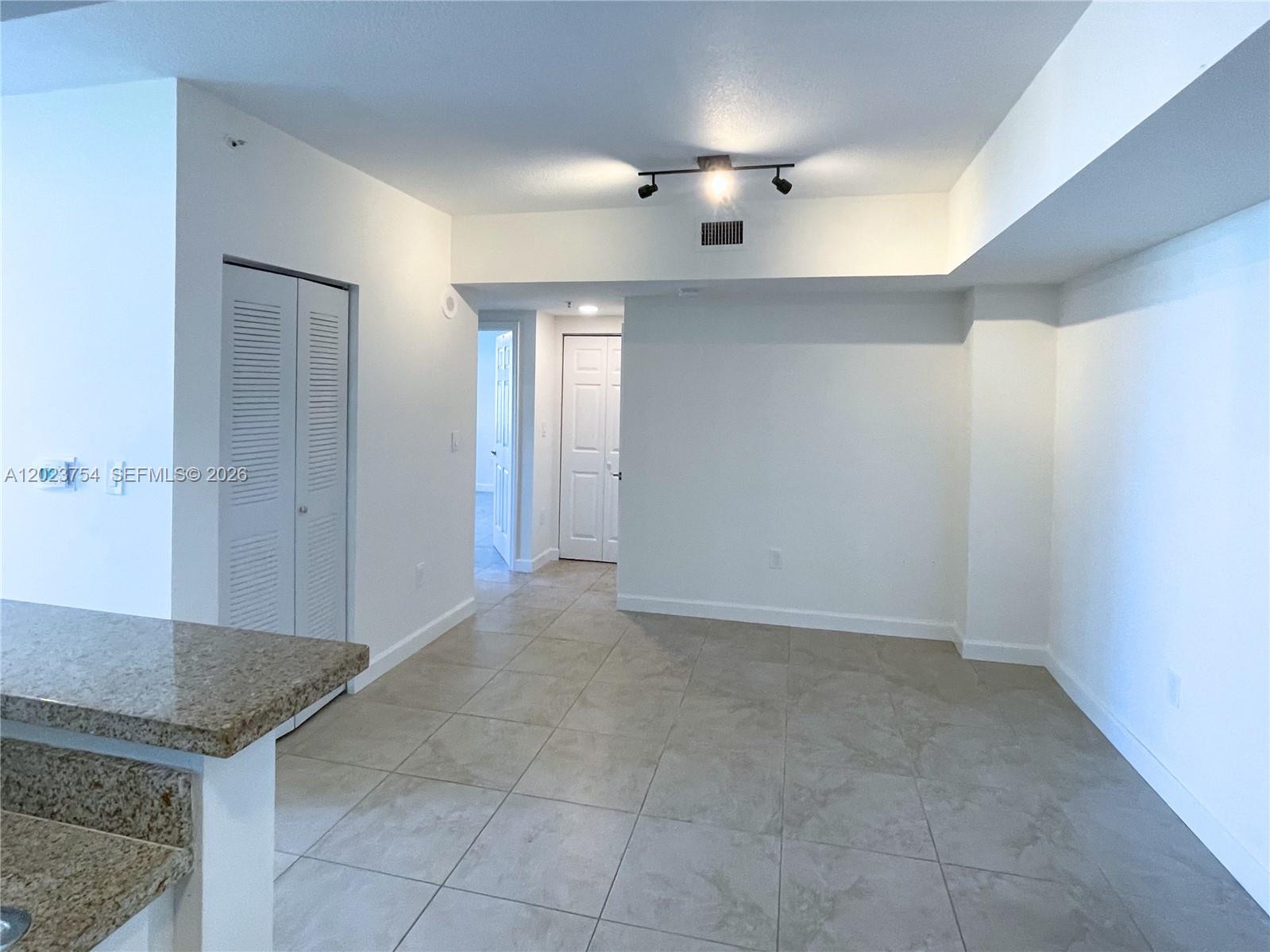 BRICKELL VIEW WEST CONDO - Residential Lease