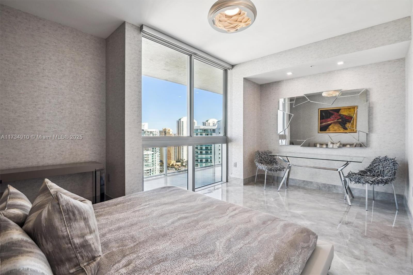 PARQUE TOWERS CONDO - Residential