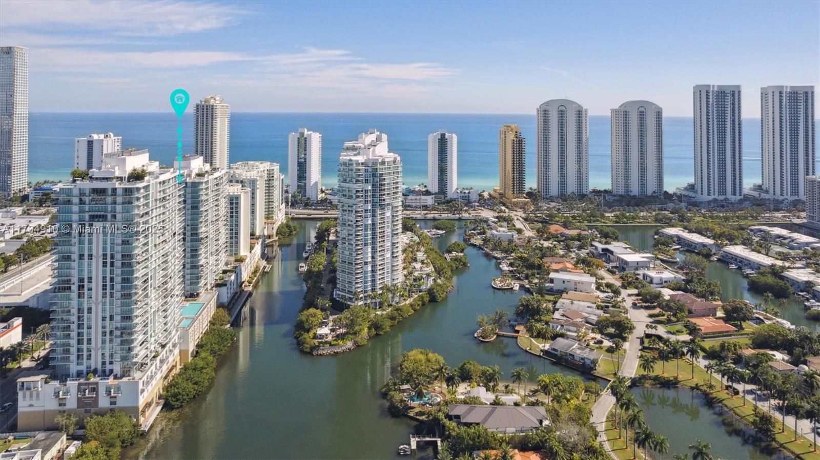 PARQUE TOWERS CONDO - Residential