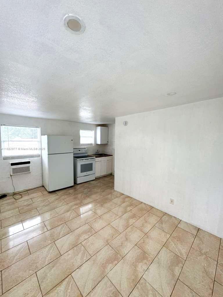 MC CLAINS SUB - Residential Lease