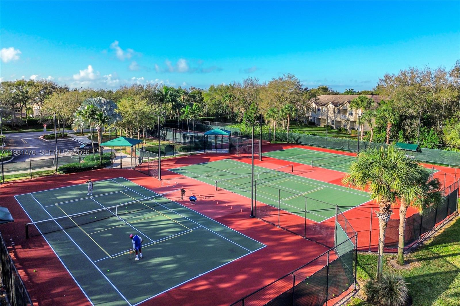 BANYAN BAY CONDO - Residential