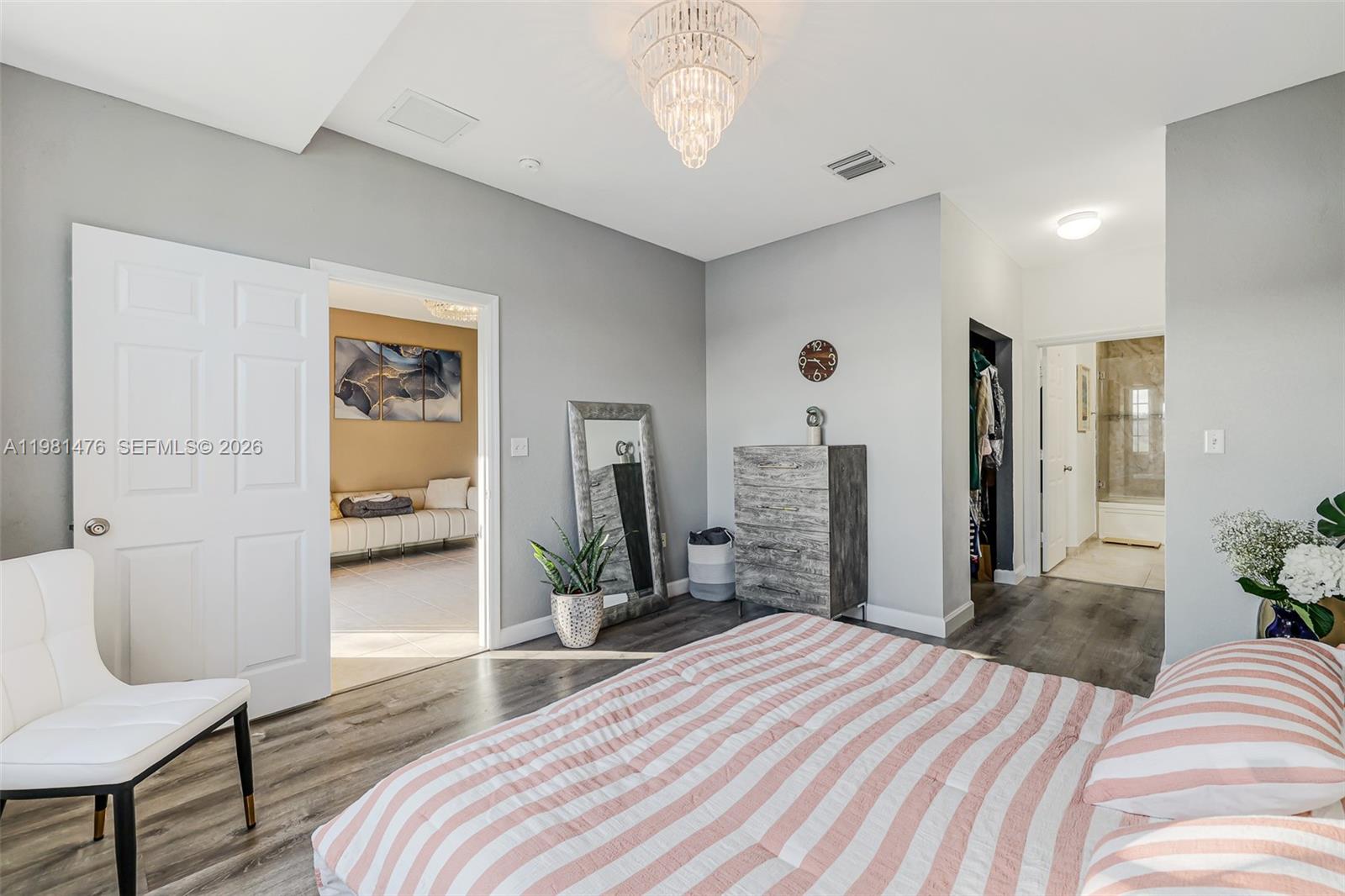 BANYAN BAY CONDO - Residential