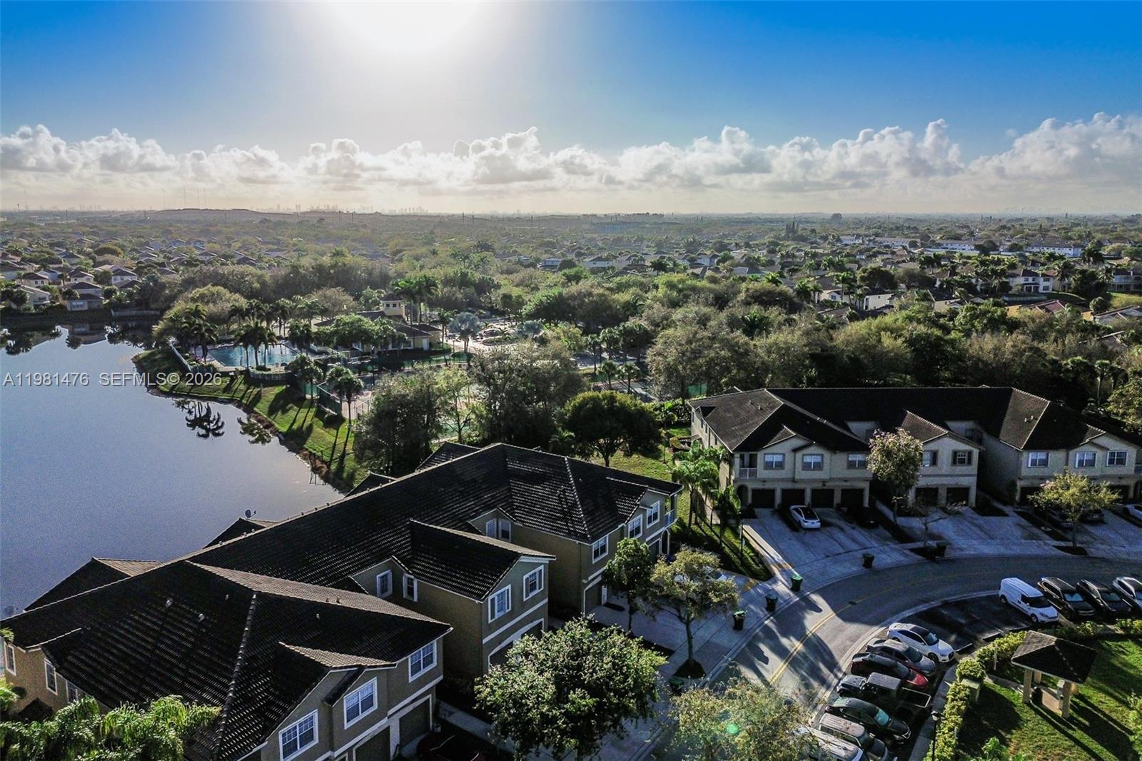 BANYAN BAY CONDO - Residential