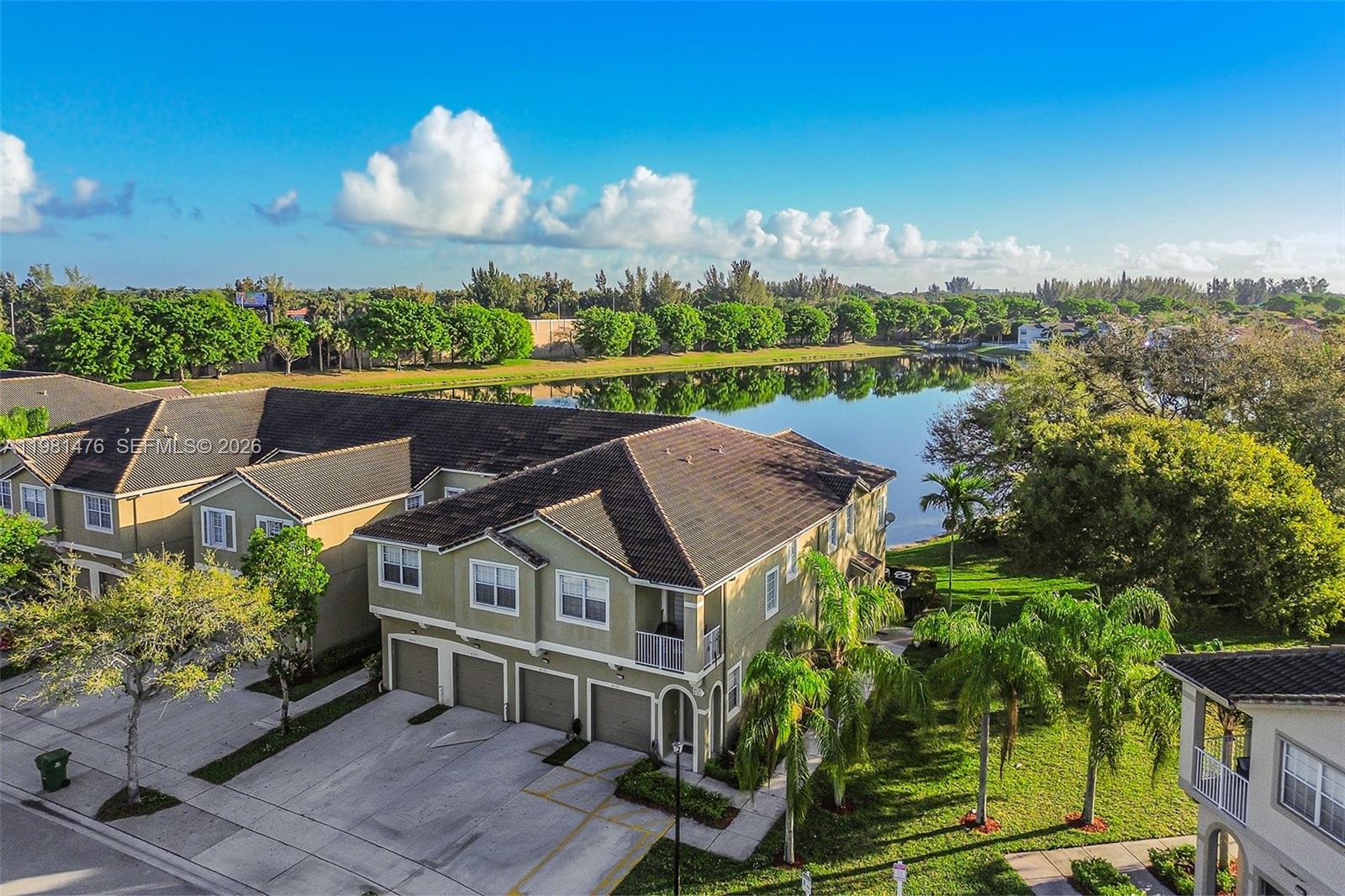 BANYAN BAY CONDO - Residential