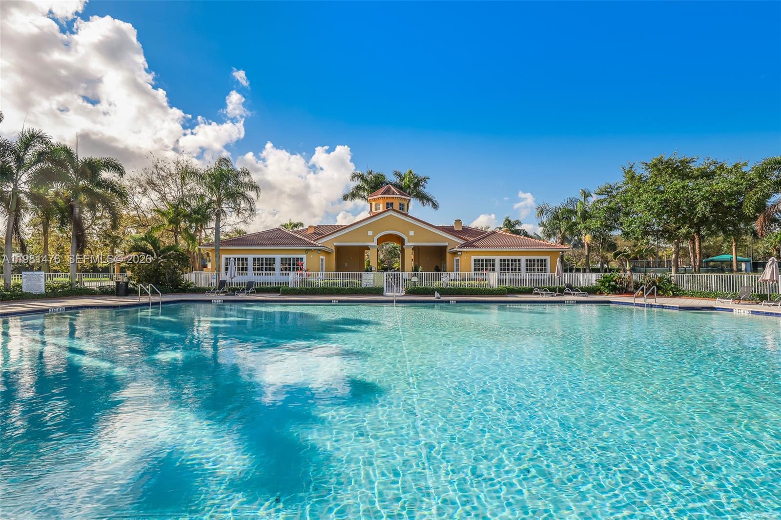 BANYAN BAY CONDO - Residential