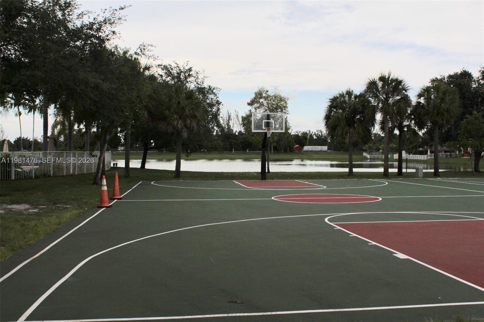 BANYAN BAY CONDO - Residential