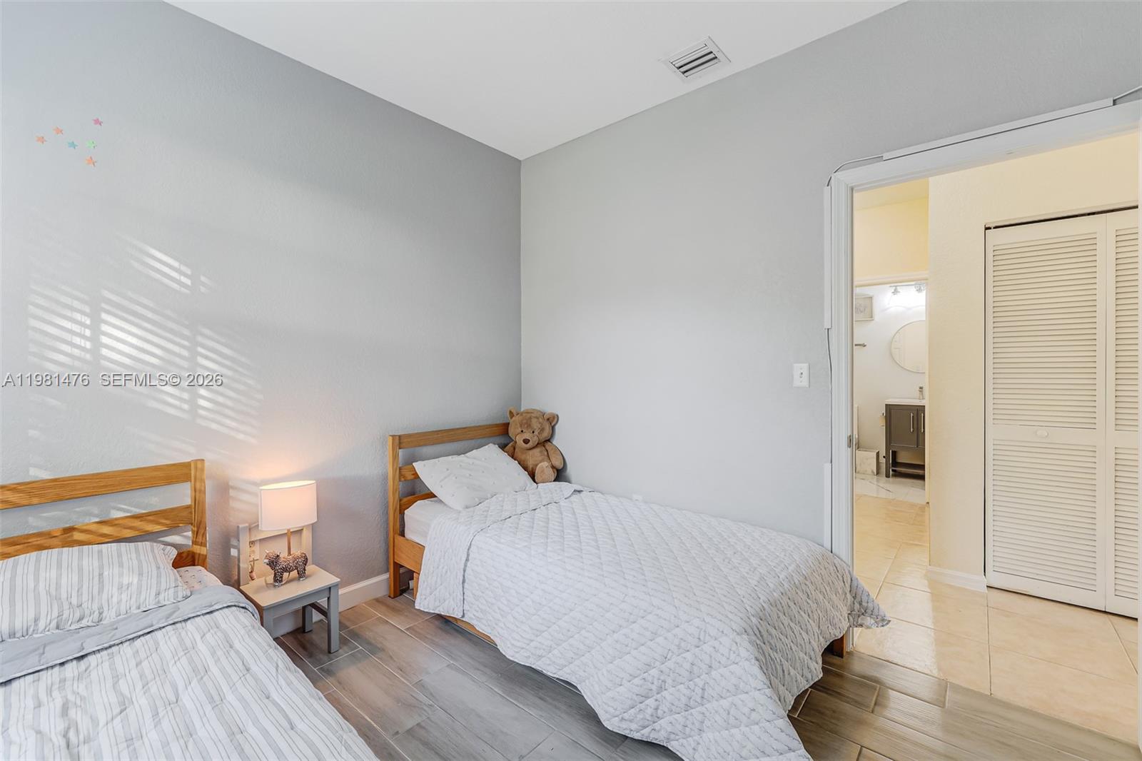 BANYAN BAY CONDO - Residential