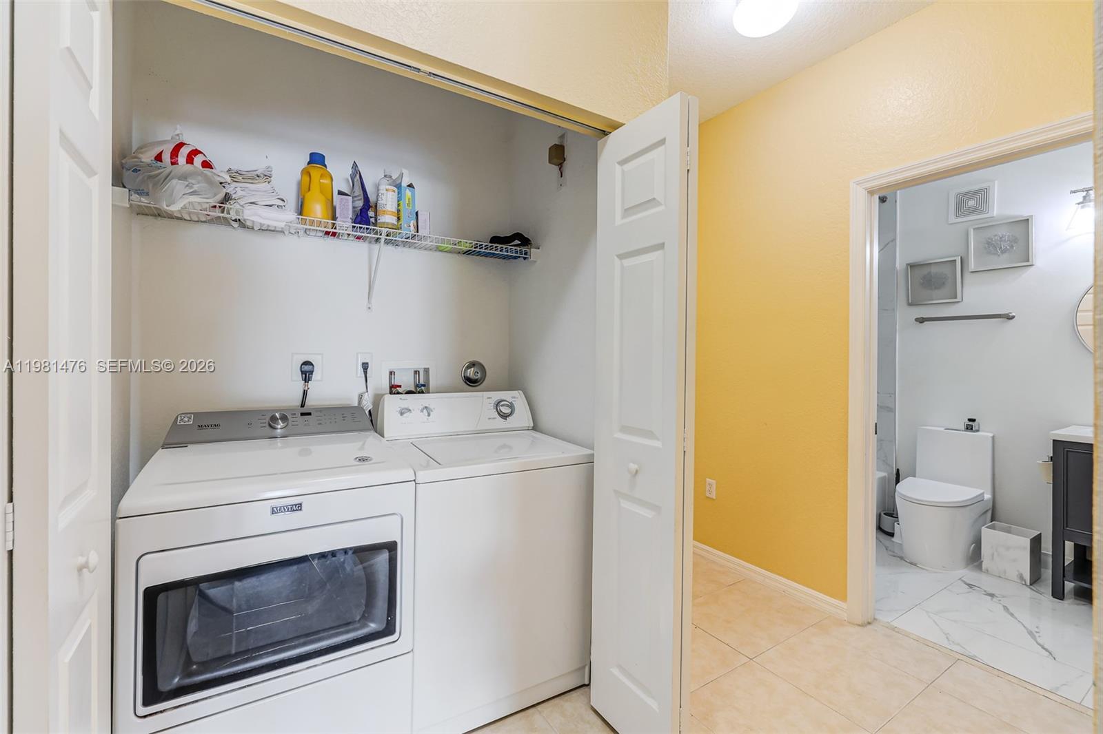 BANYAN BAY CONDO - Residential