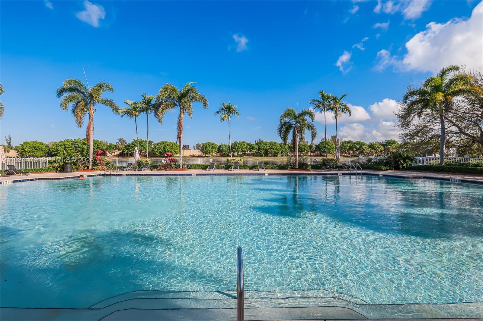 BANYAN BAY CONDO - Residential