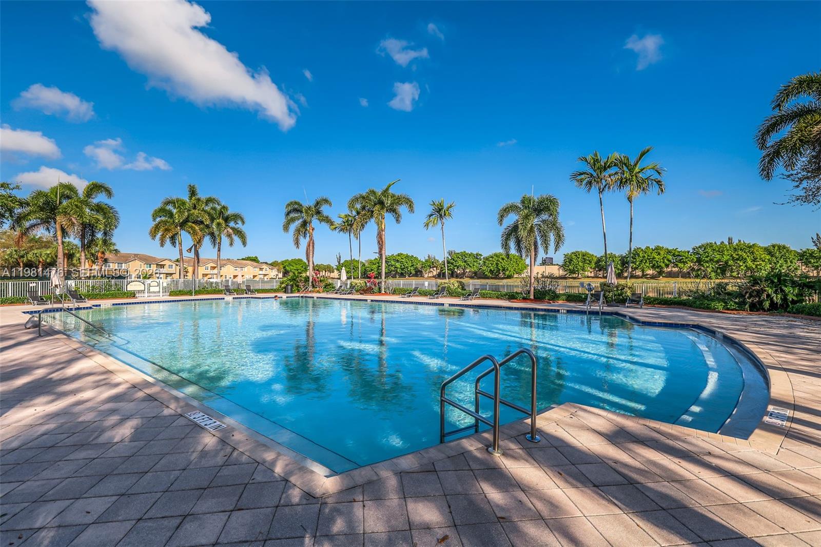 BANYAN BAY CONDO - Residential