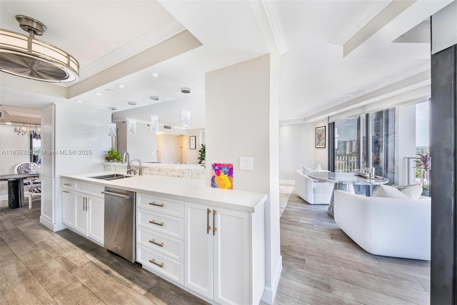 THE TOWERS OF QUAYSIDE CO - Residential