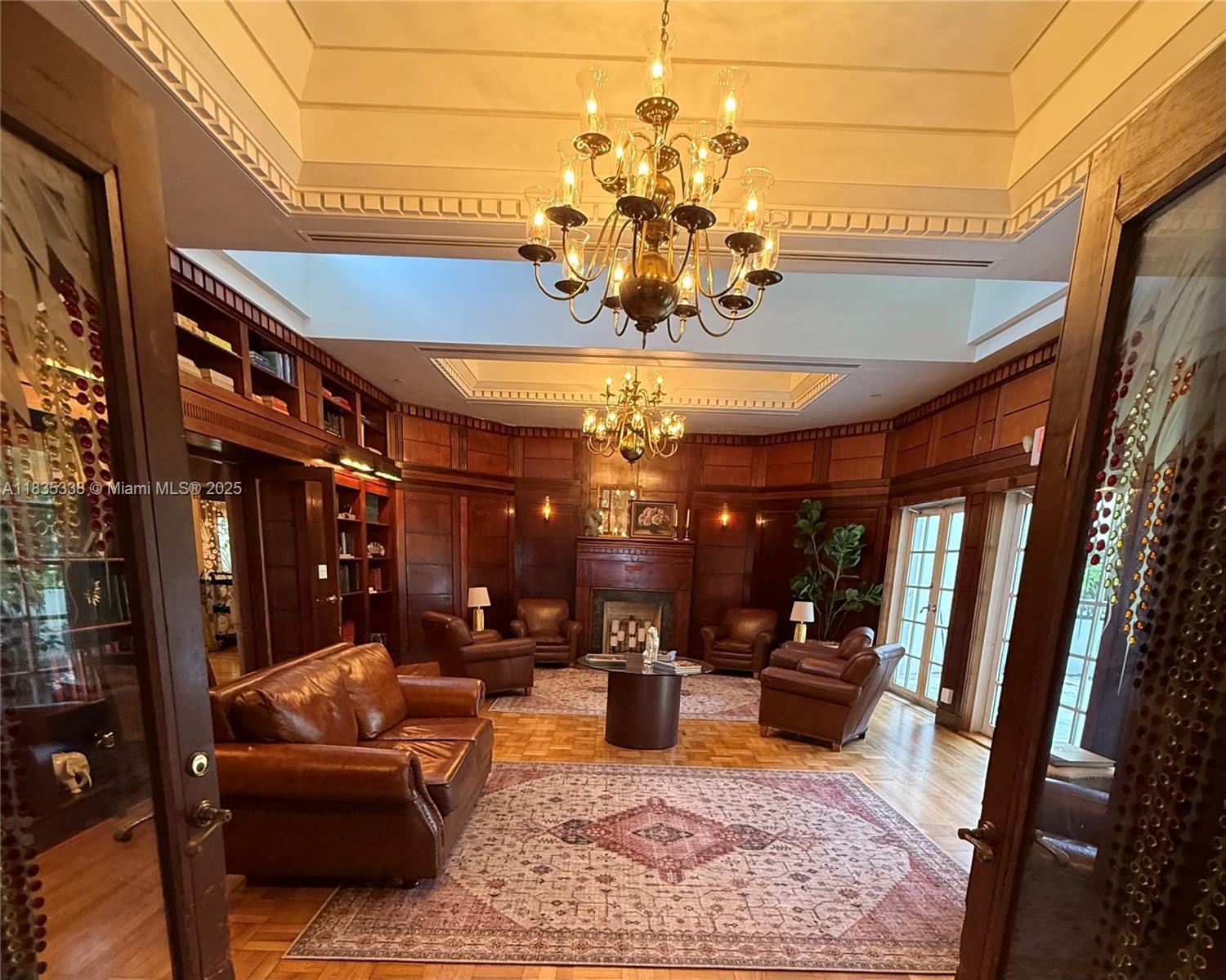 THE TOWERS OF QUAYSIDE CO - Residential