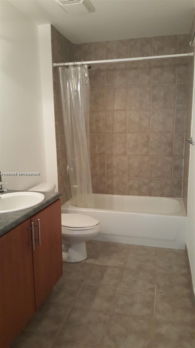 BAYLOFTS CONDO - Residential