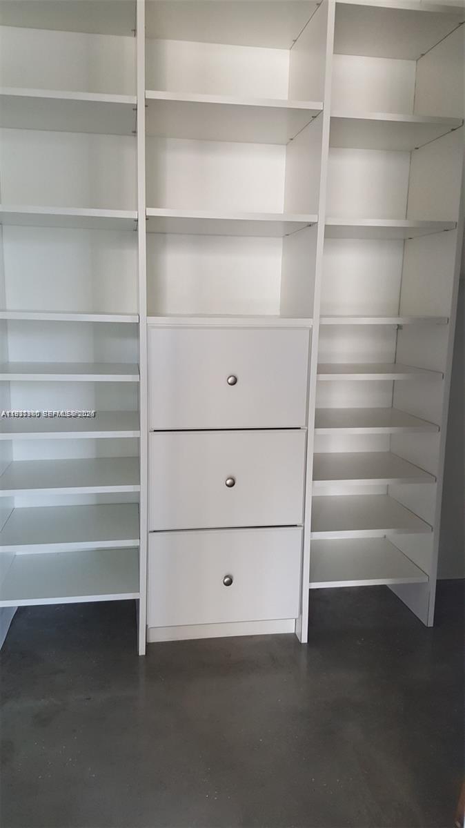 BAYLOFTS CONDO - Residential