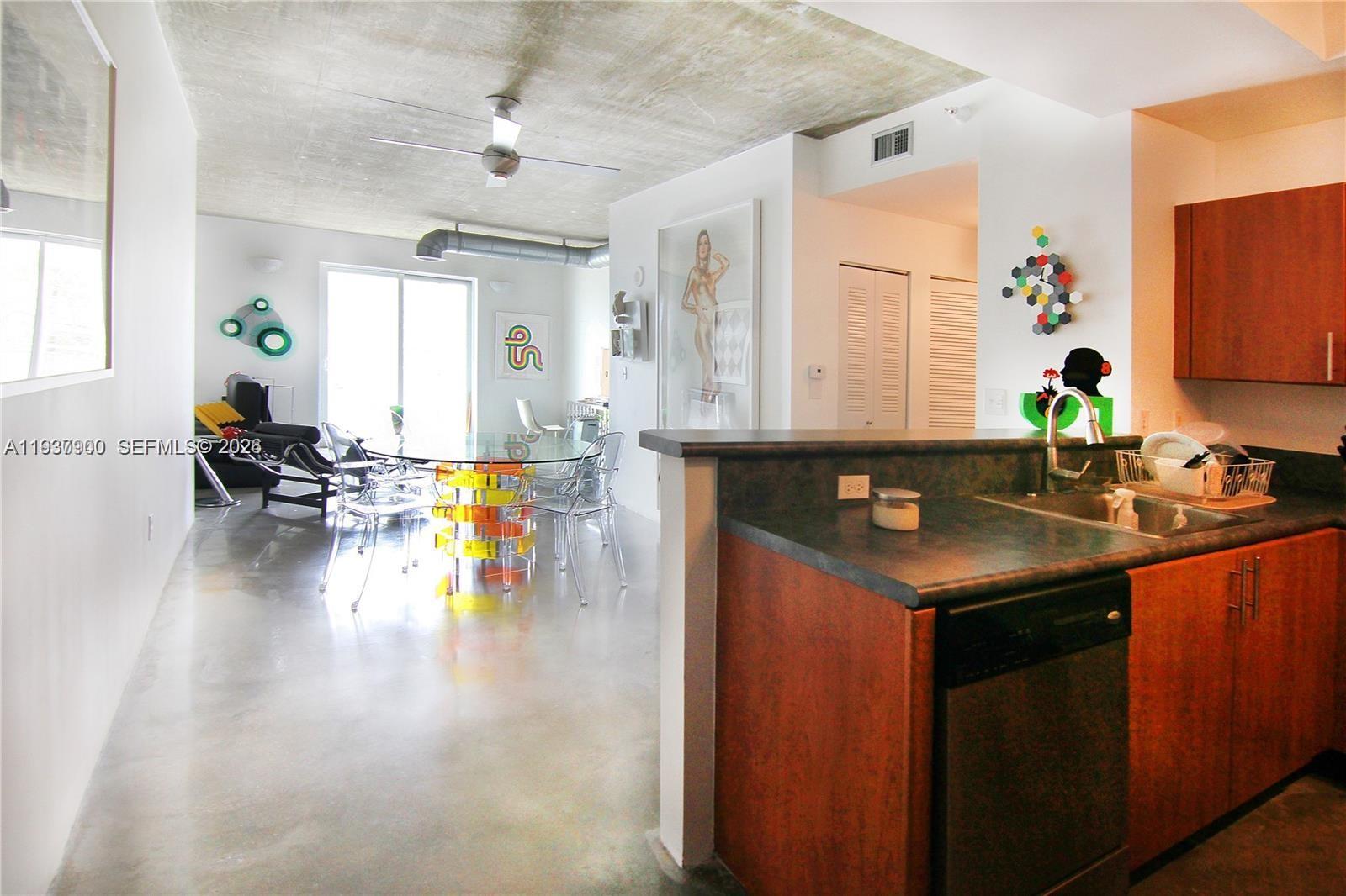 BAYLOFTS CONDO - Residential