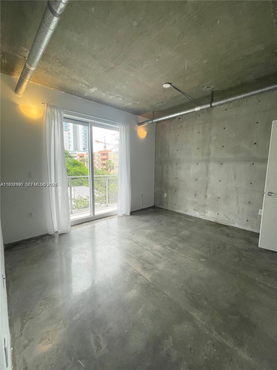 BAYLOFTS CONDO - Residential