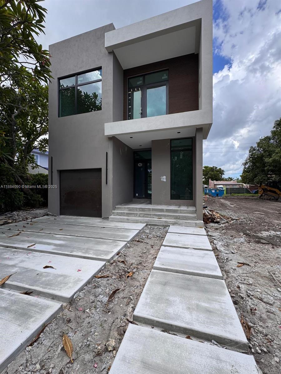 HOLLYWOOD - Residential
