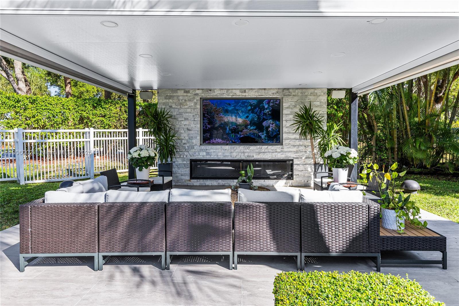 ¤RIVIERA ISLES I - Residential