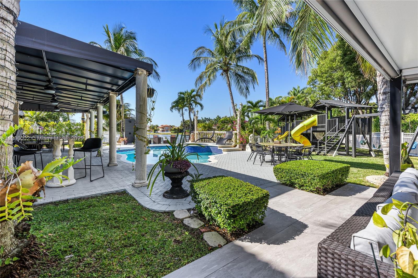 ¤RIVIERA ISLES I - Residential