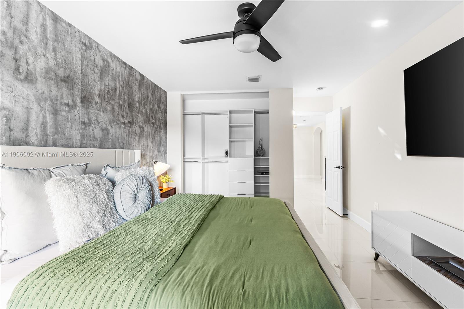 ¤RIVIERA ISLES I - Residential