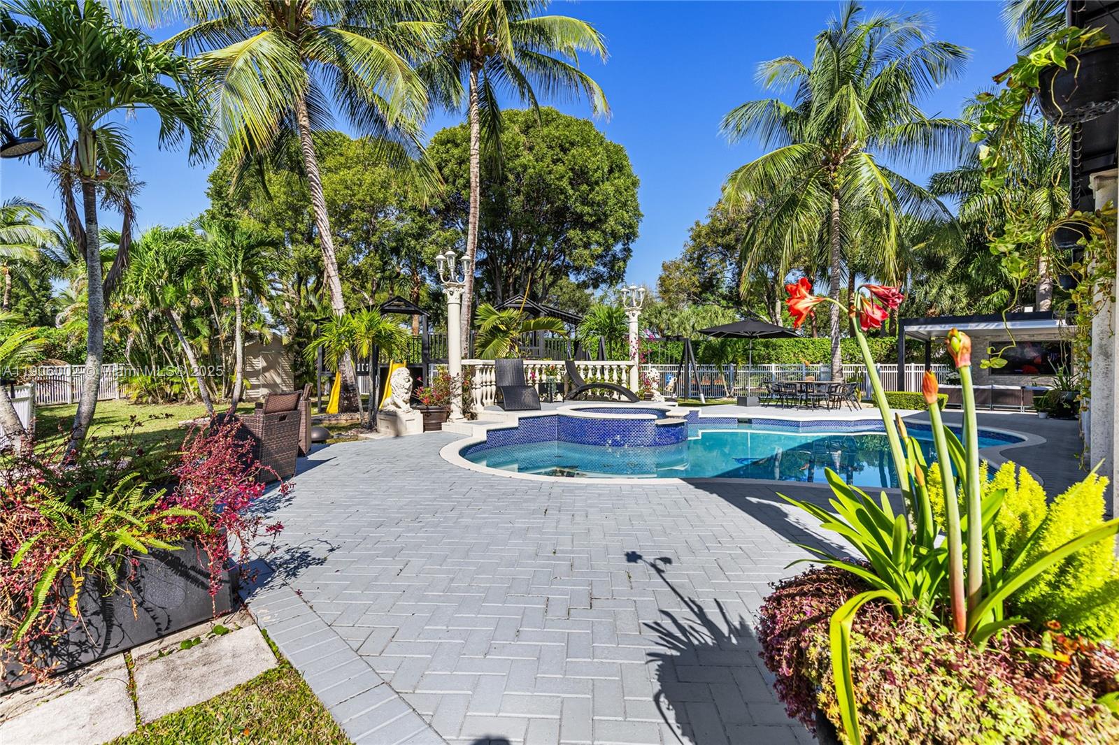 ¤RIVIERA ISLES I - Residential