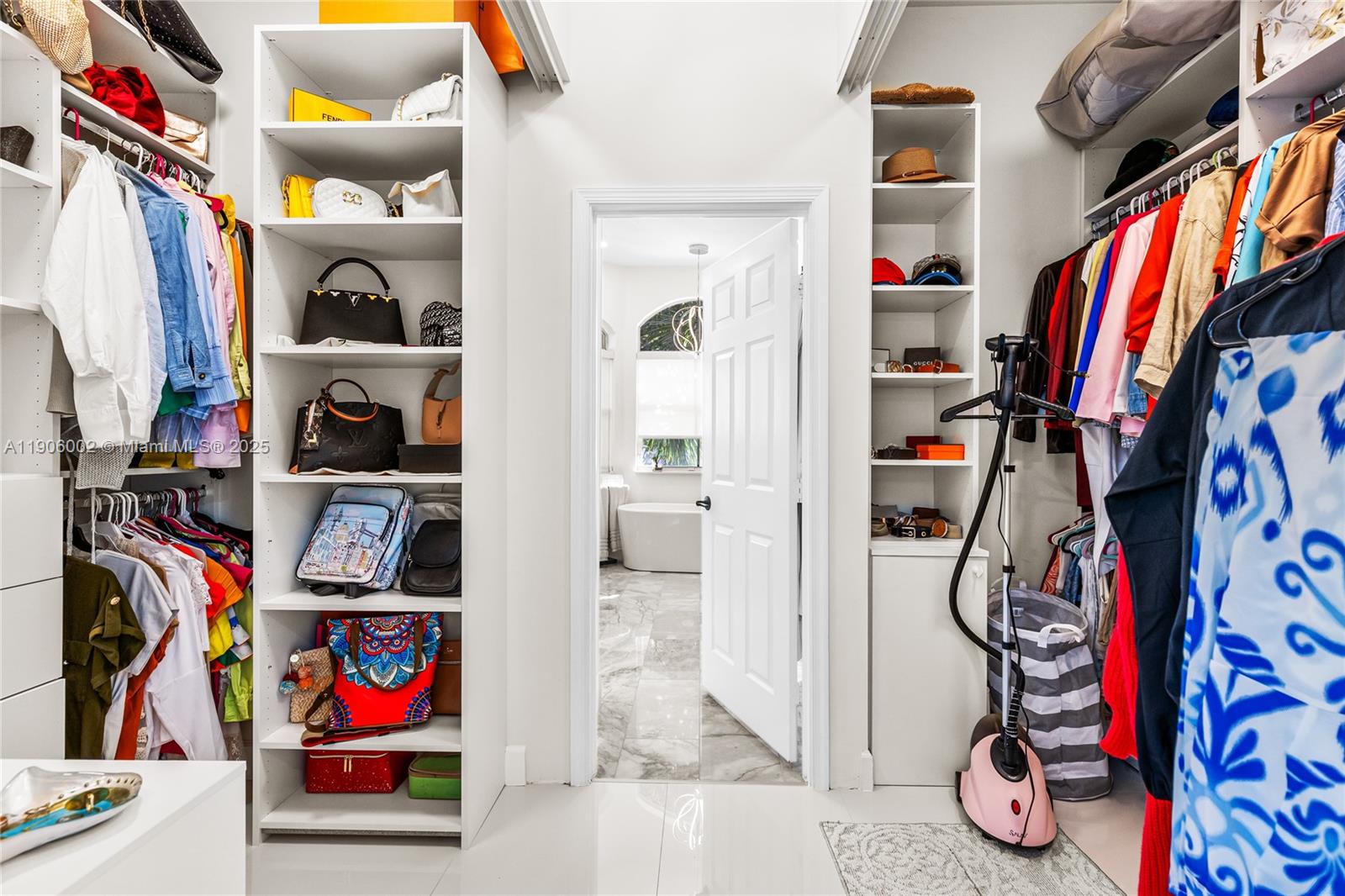 ¤RIVIERA ISLES I - Residential