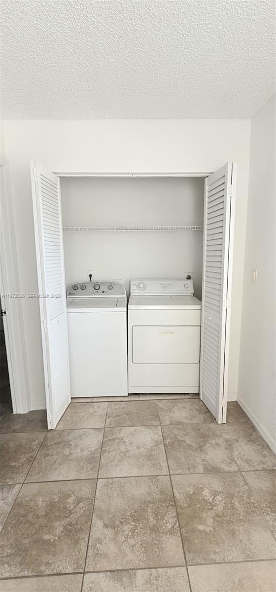 CORAL KEY CONDO - Residential Lease
