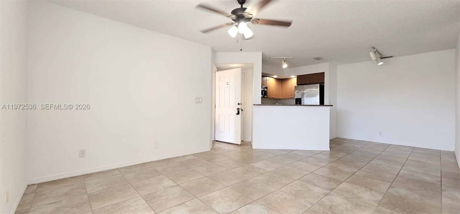 CORAL KEY CONDO - Residential Lease