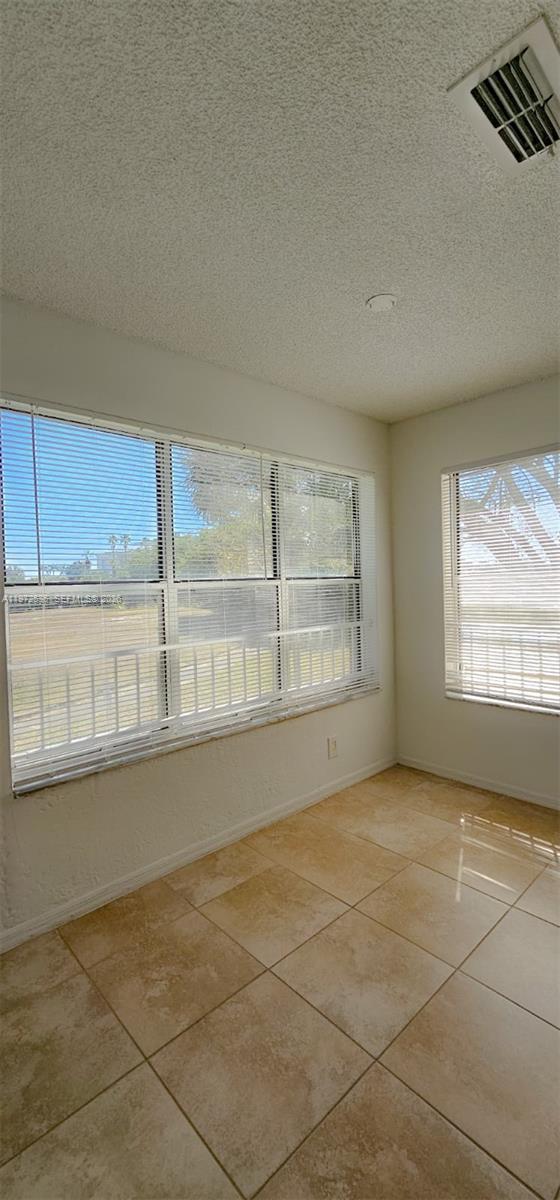 CORAL KEY CONDO - Residential Lease