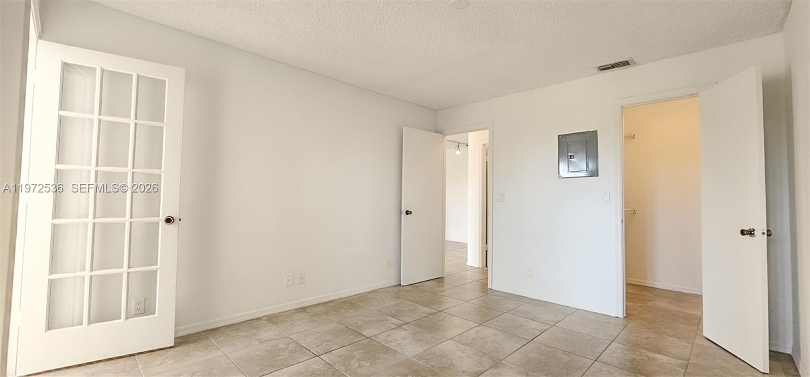 CORAL KEY CONDO - Residential Lease