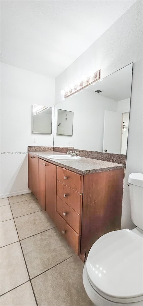 CORAL KEY CONDO - Residential Lease