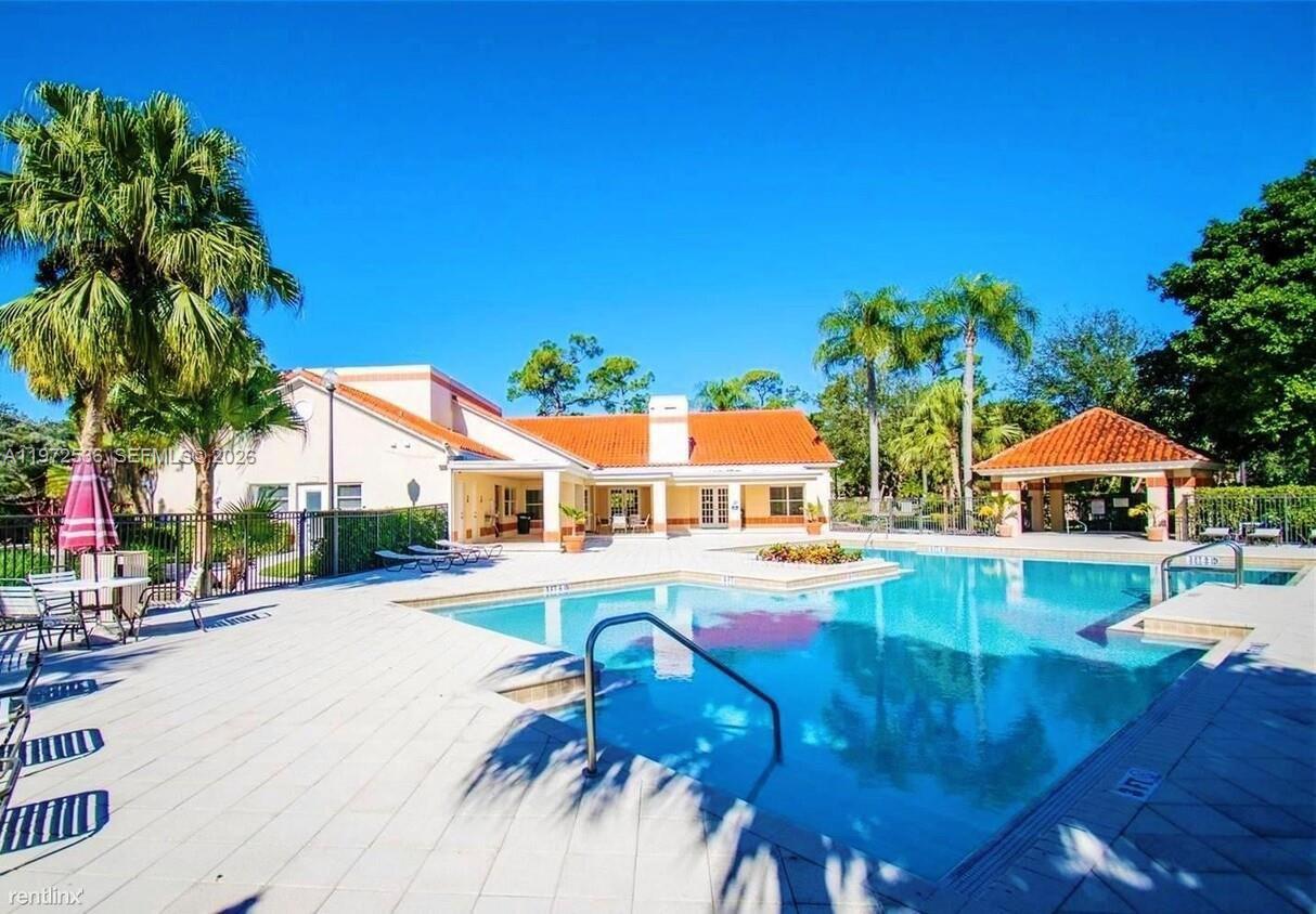 CORAL KEY CONDO - Residential Lease