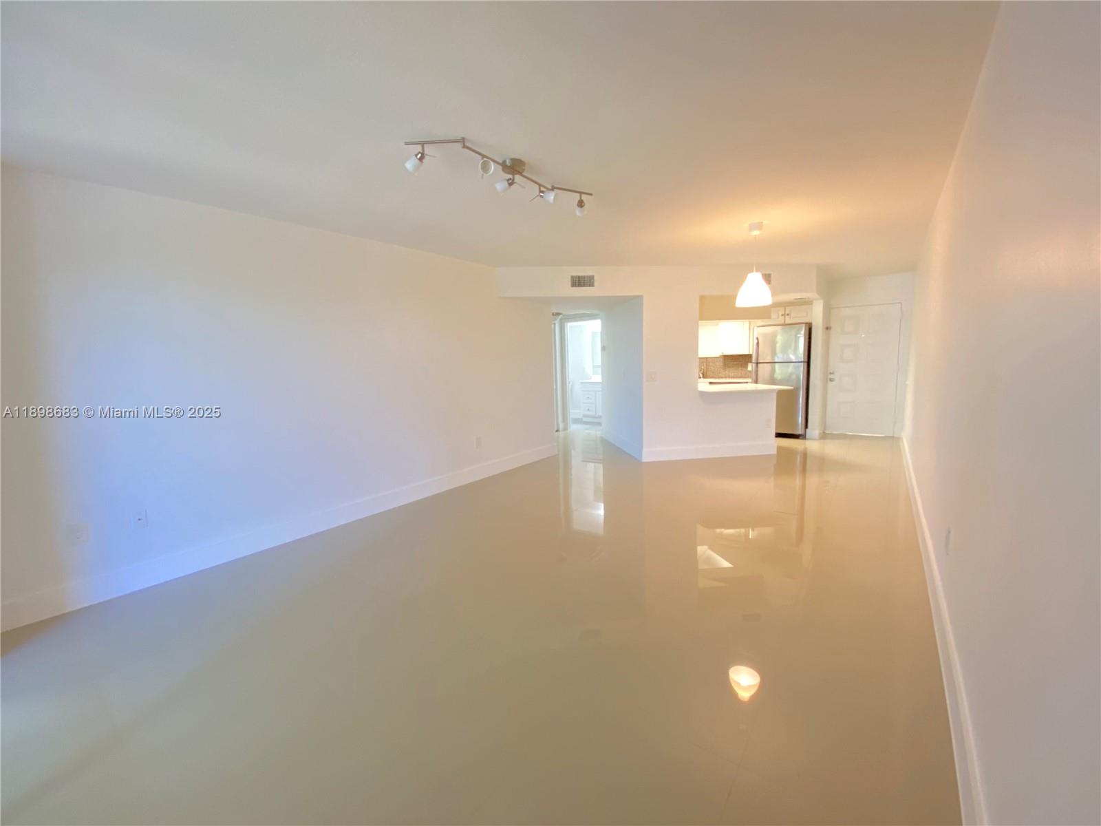 LAS VISTAS AT DORAL CONDO - Residential Lease