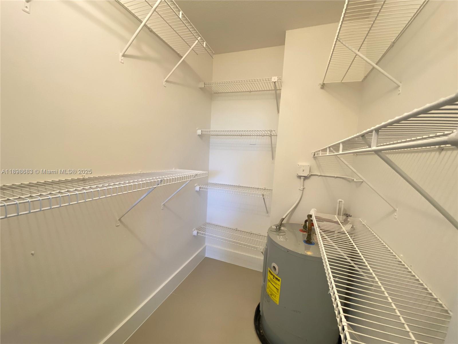 LAS VISTAS AT DORAL CONDO - Residential Lease