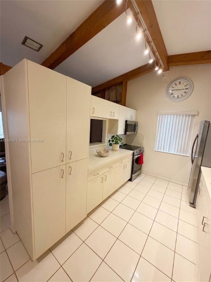 WOODFIELD - Residential