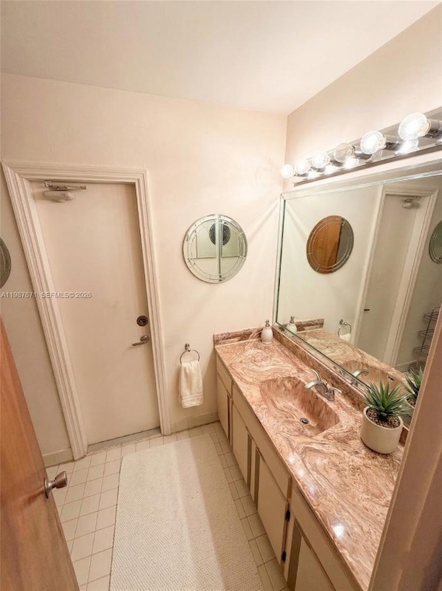 WOODFIELD - Residential