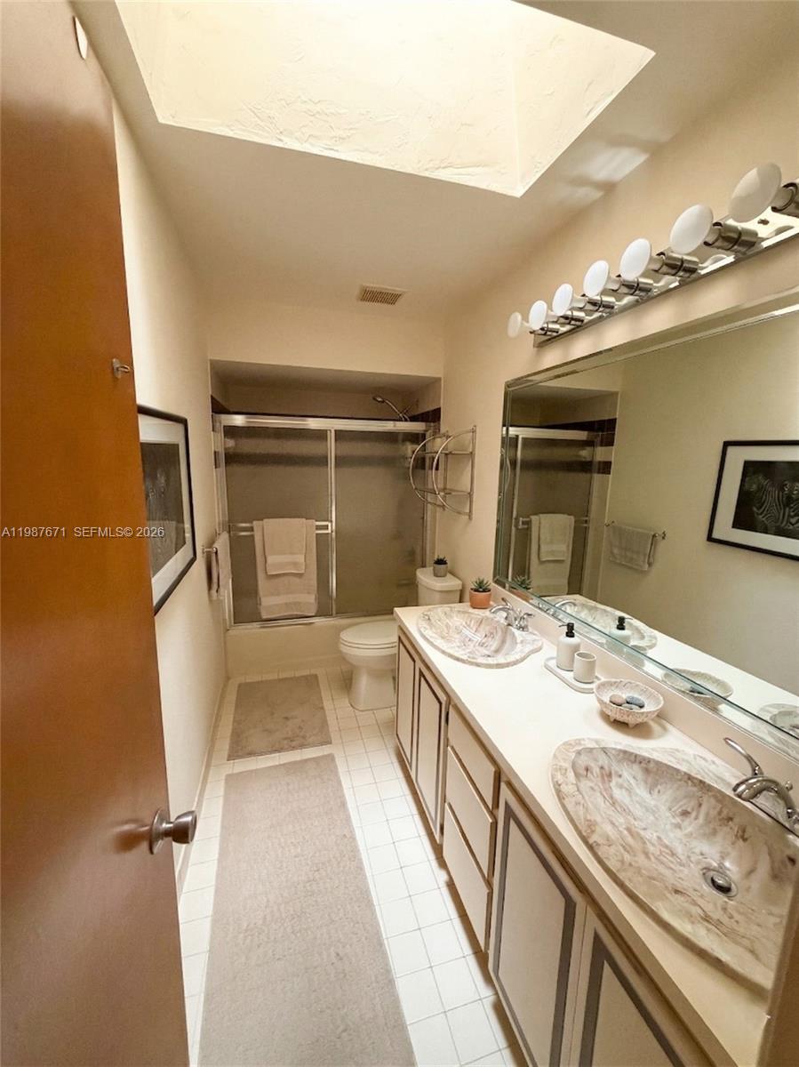 WOODFIELD - Residential