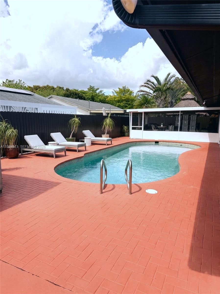 WOODFIELD - Residential