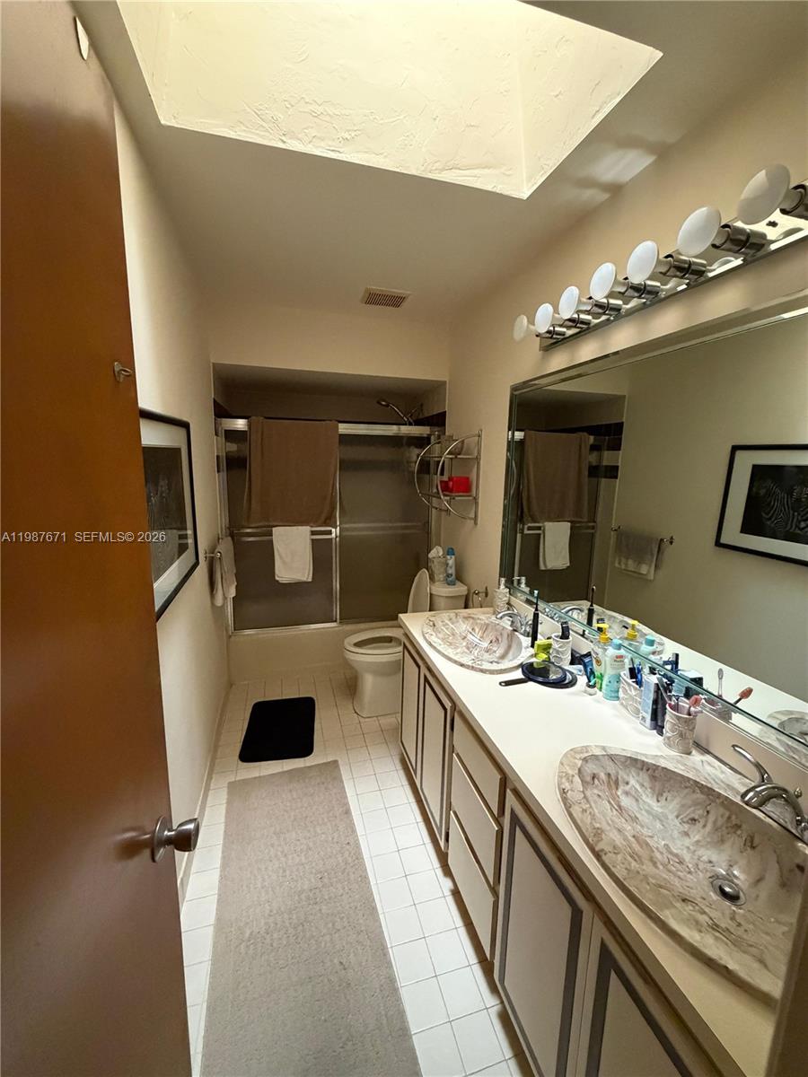 WOODFIELD - Residential