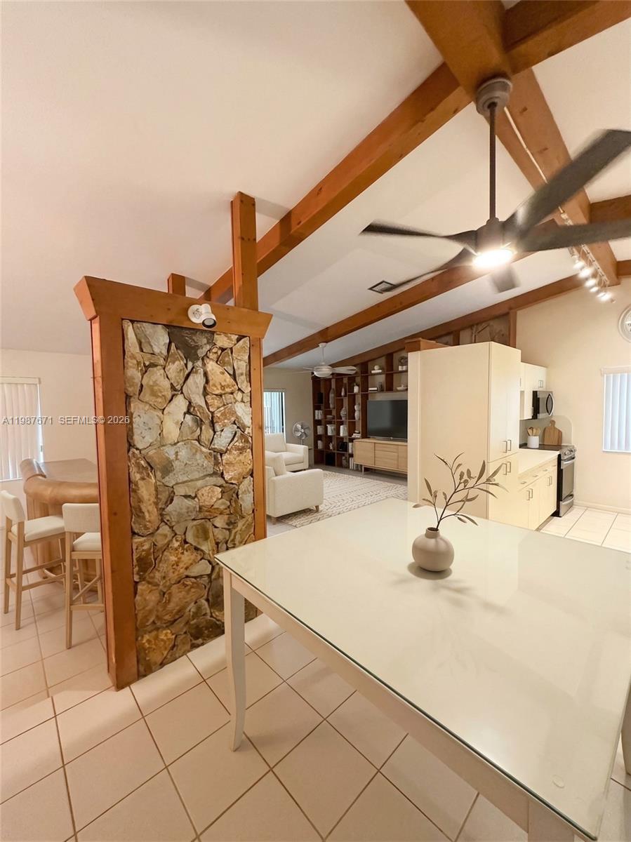 WOODFIELD - Residential