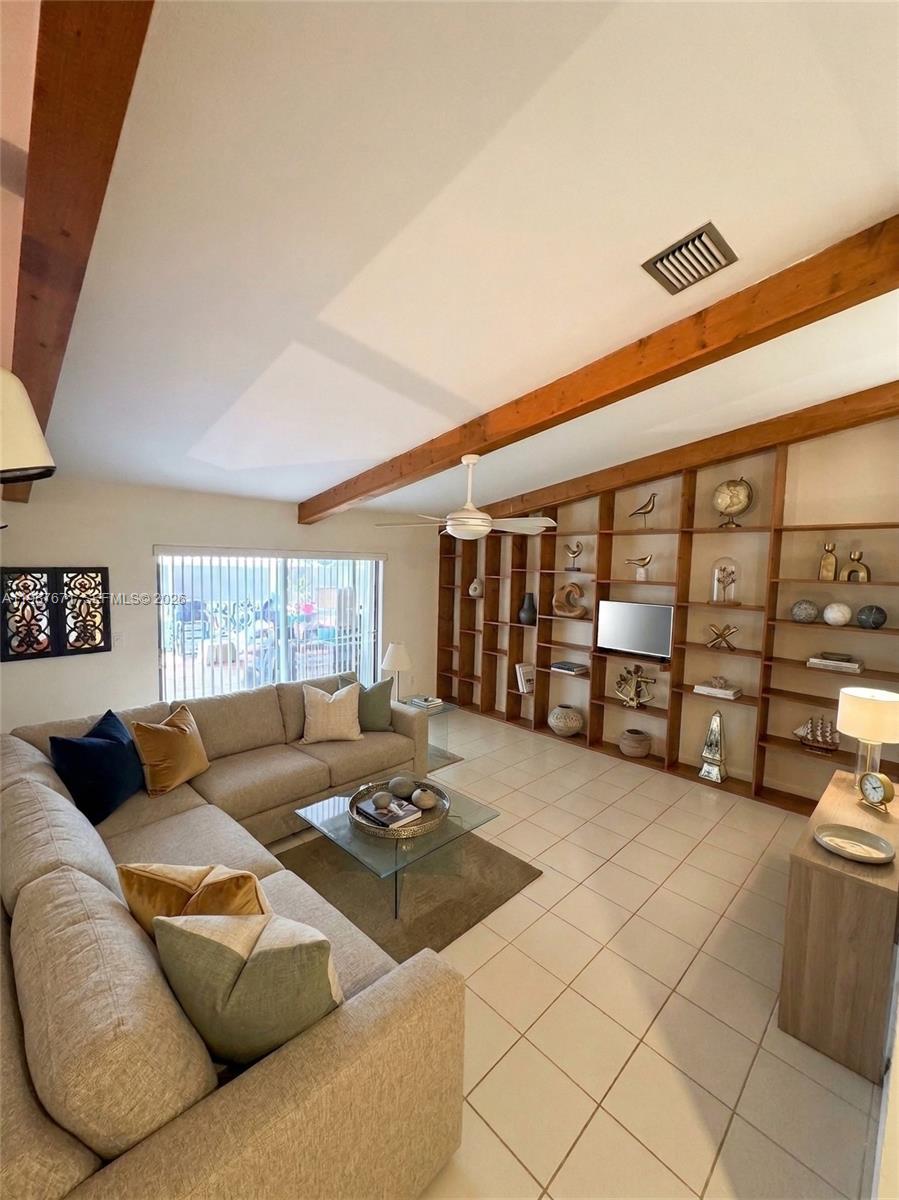 WOODFIELD - Residential